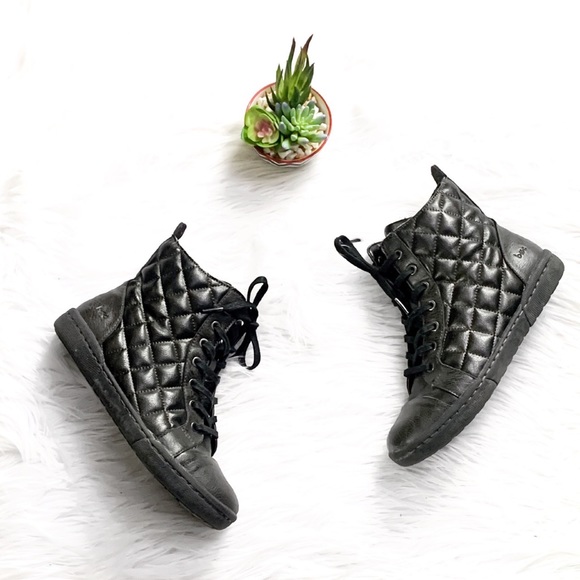 (7) b.o.c. LUXE black quilted lace up hightop trainers with side zip closure - Picture 13 of 13